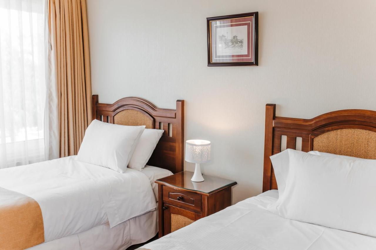 Hotel Melillanca Валдивия Екстериор снимка
