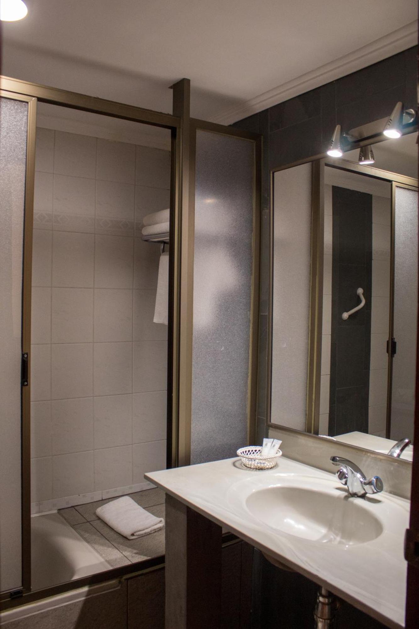 Hotel Melillanca Валдивия Екстериор снимка